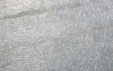 Arne laminate fibreglass or shingles?